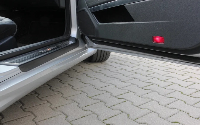 Mercedes-Benz Klasa E cena 151500 przebieg: 20720, rok produkcji 2010 z Mogielnica małe 466